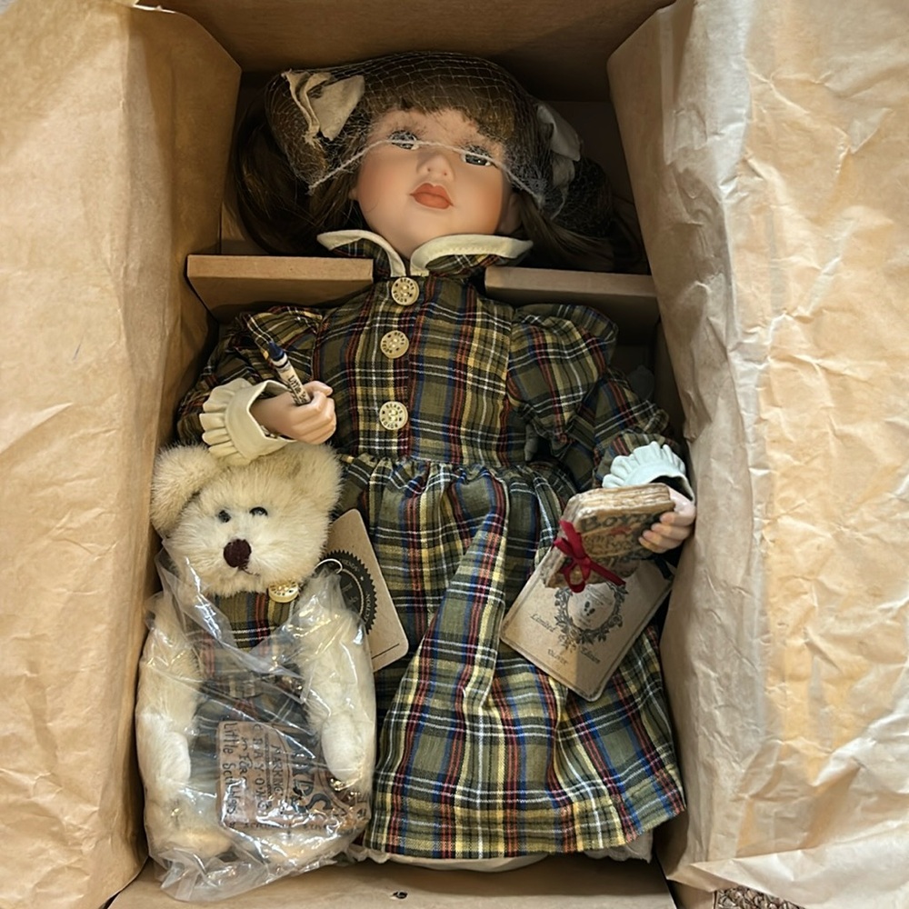 BOYD'S Yesterdays Child Collection Doll